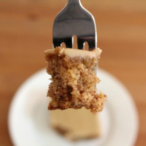 oatmeal-cake-with-caramel-icing-02