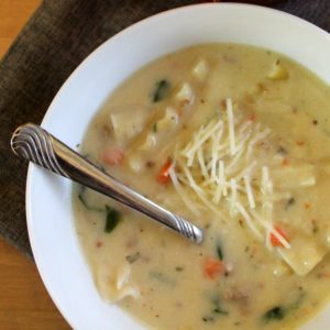 white-lasagna-soup-01