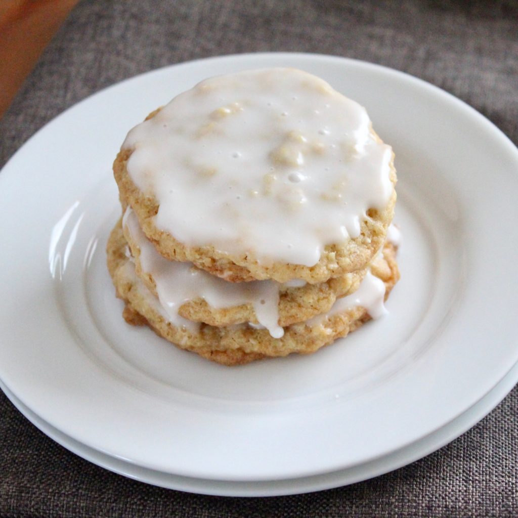 Old Fashioned Iced Oatmeal Cookies | Sam's Dish