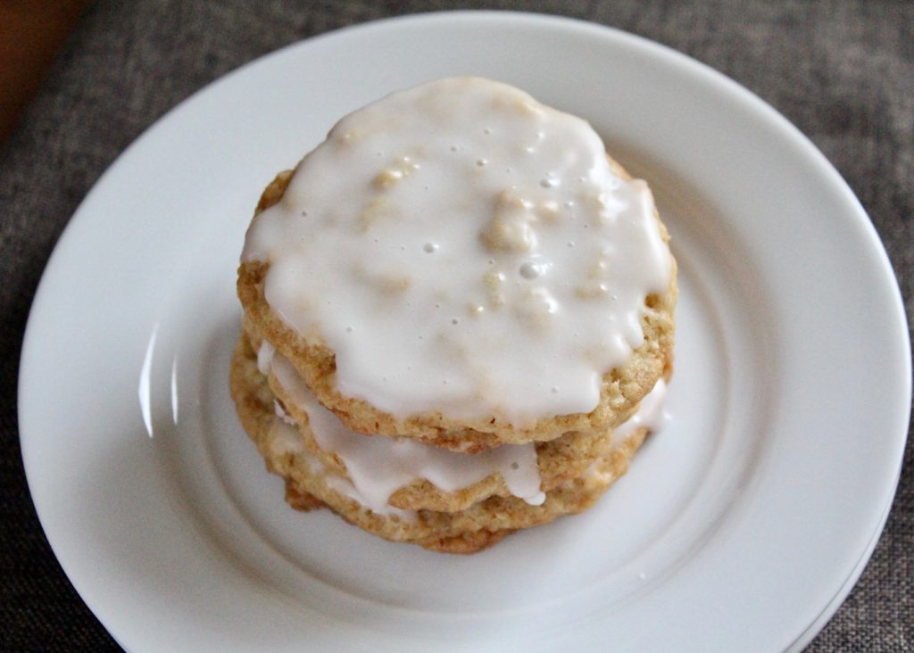 Old Fashioned Iced Oatmeal Cookies | Sam's Dish