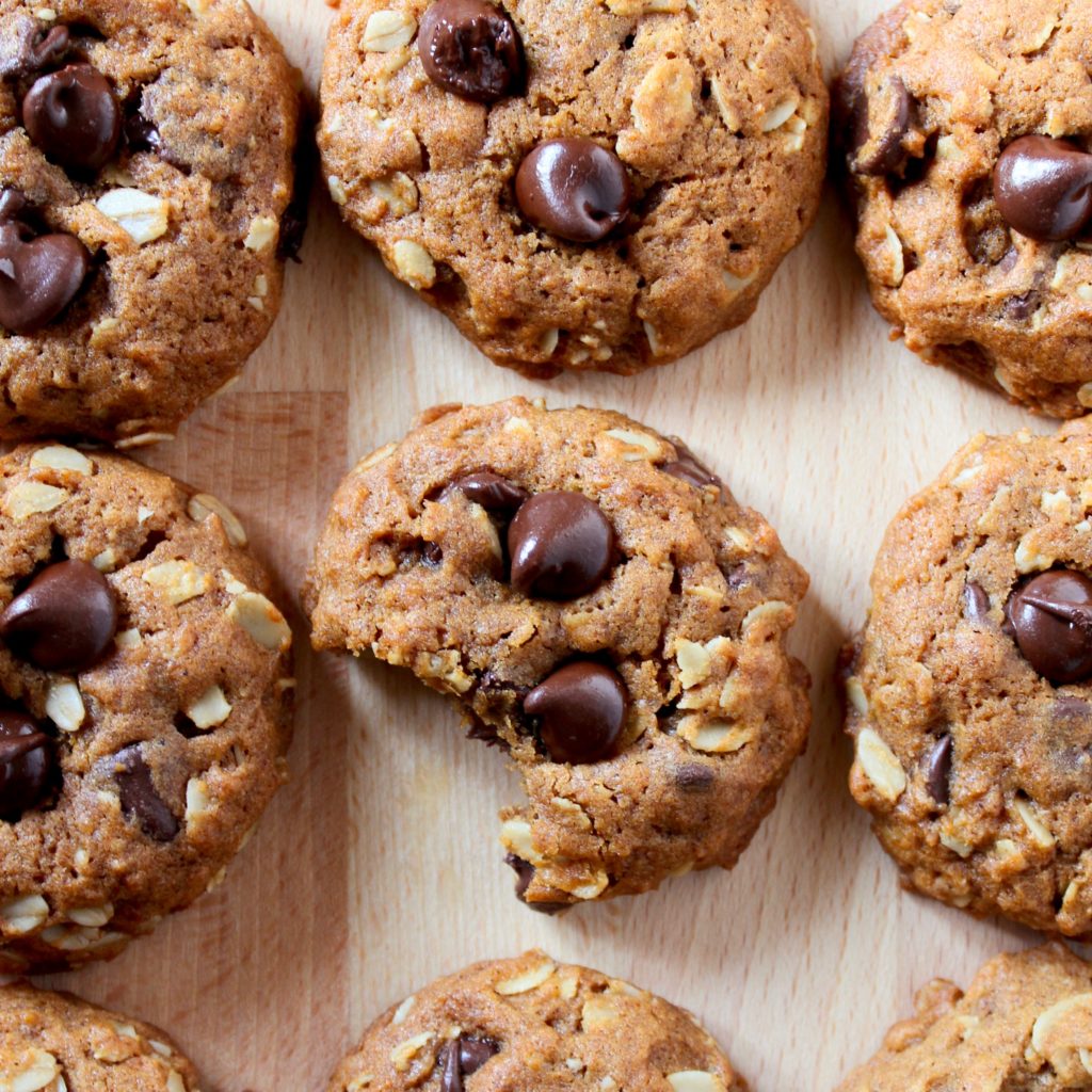 Pumpkin Oatmeal Chocolate Chip Cookies